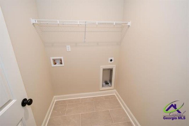 Building Photo - 204 Otters Rdg Dr