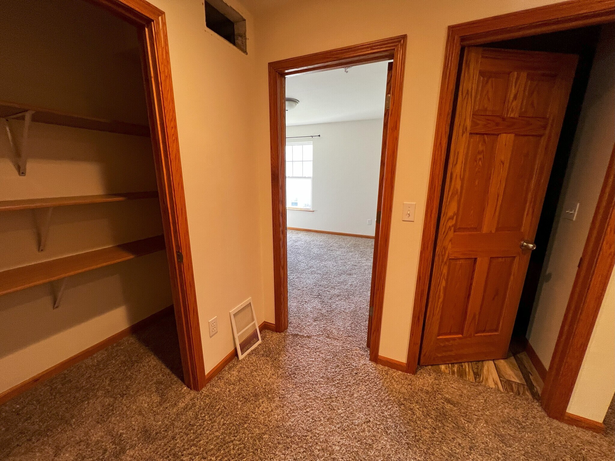 Building Photo - 202 Rail Rd