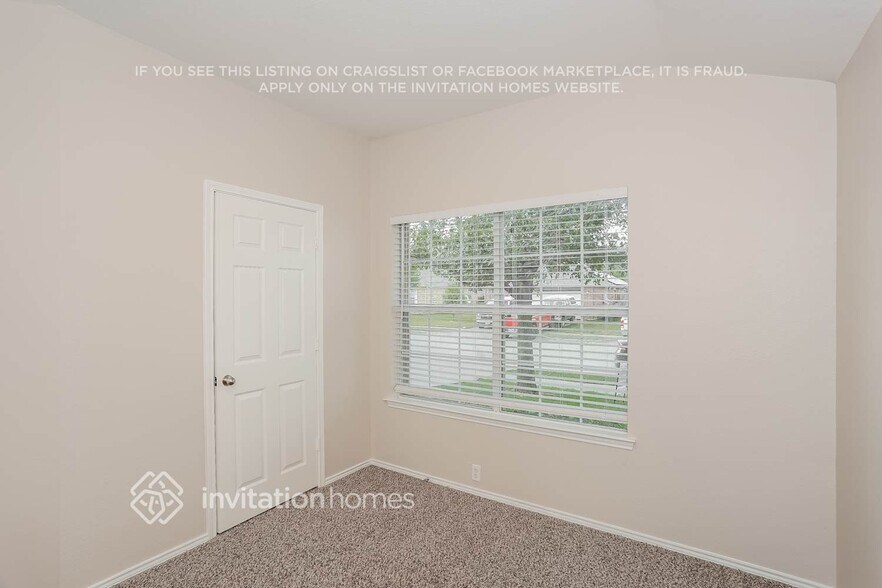 Building Photo - 2513 Tar Heel Dr