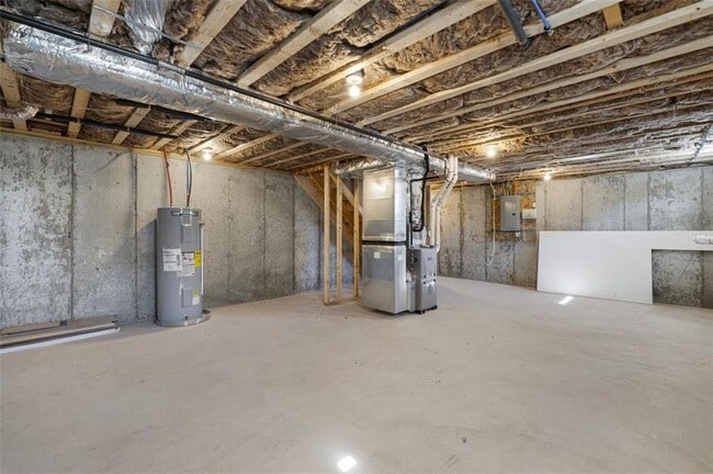 Building Photo - 237-237 Pequot Ave