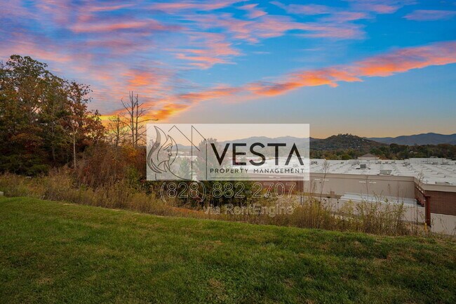 Building Photo - 30 Benedict Ln