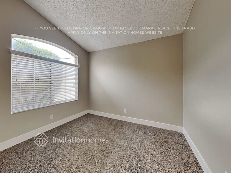 Building Photo - 8138 Vision St