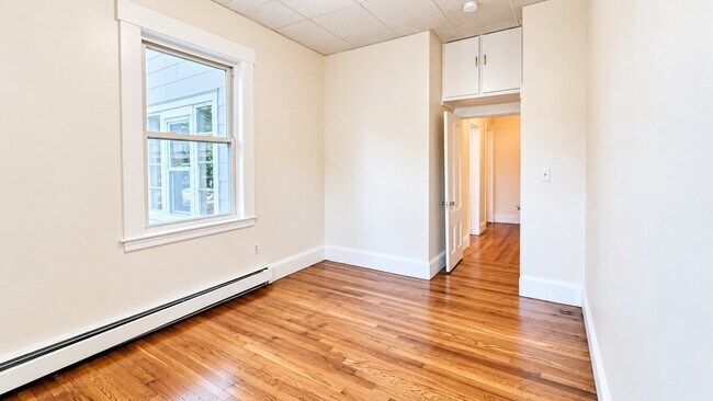 Building Photo - 229 Jackson St