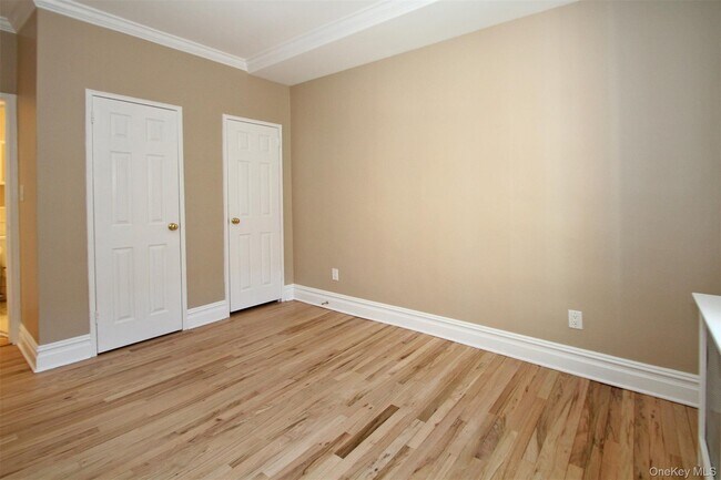 Building Photo - 111 7th St