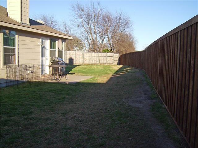 Building Photo - 584 Arthur Dr