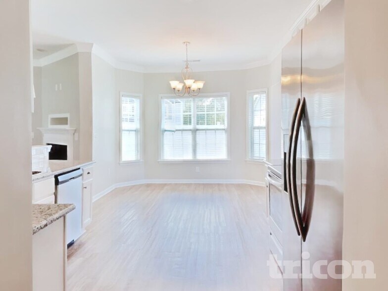 Building Photo - 15 Coswell Ct