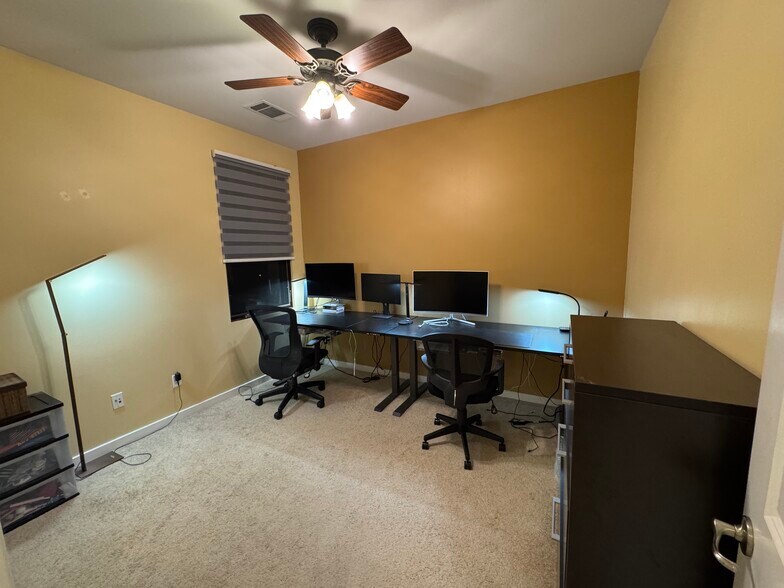 Building Photo - 3192 Fallen Leaf St