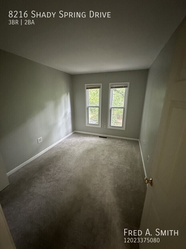 Building Photo - 8216 Shady Spring Dr