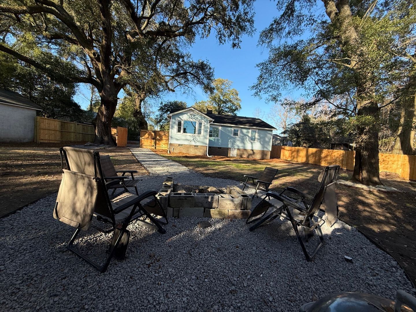 Building Photo - 2668 Madden Dr