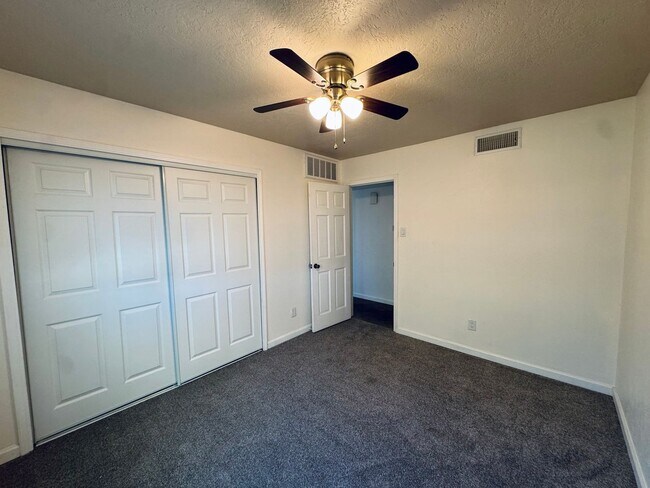 Building Photo - Home in Heritage Hills