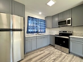 Building Photo - Brand New 1 Bed, 1 Bath Back House in Kaim...