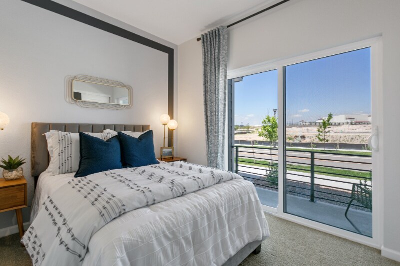 Building Photo - 2032 Peridot Lp Hts