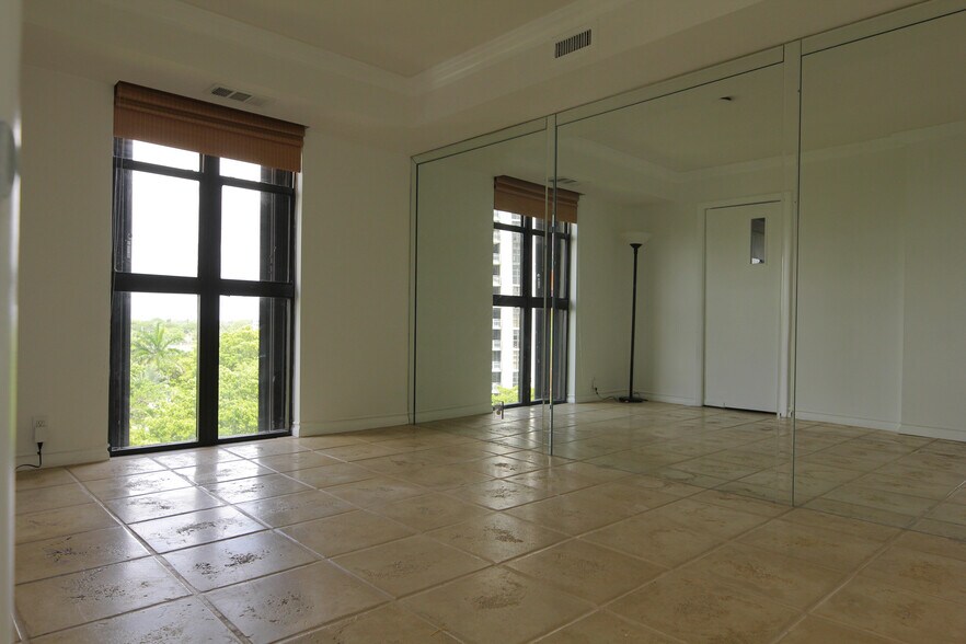 Den - 1000 Quayside Ter