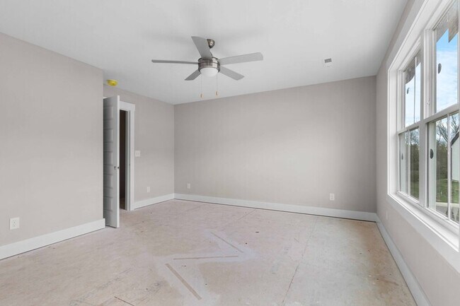 Building Photo - 166 Sango Dr