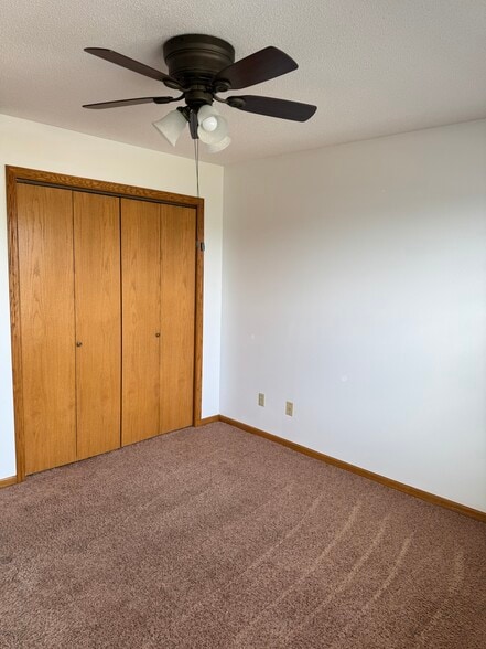 Building Photo - 2161 Sunnyslope Dr