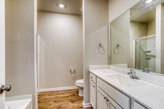 Building Photo - 7511 Tipton Meadow Way