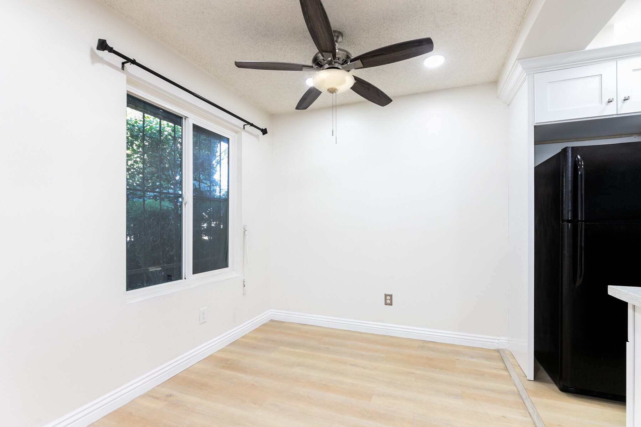 Building Photo - 1908 Clinton St