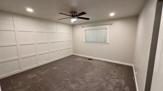 Building Photo - 410 N 250 W