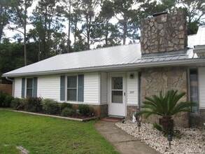 Building Photo - 802 Loblolly Ct