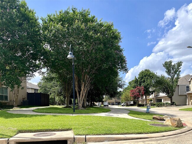 Building Photo - 6111 Morningshire Ln