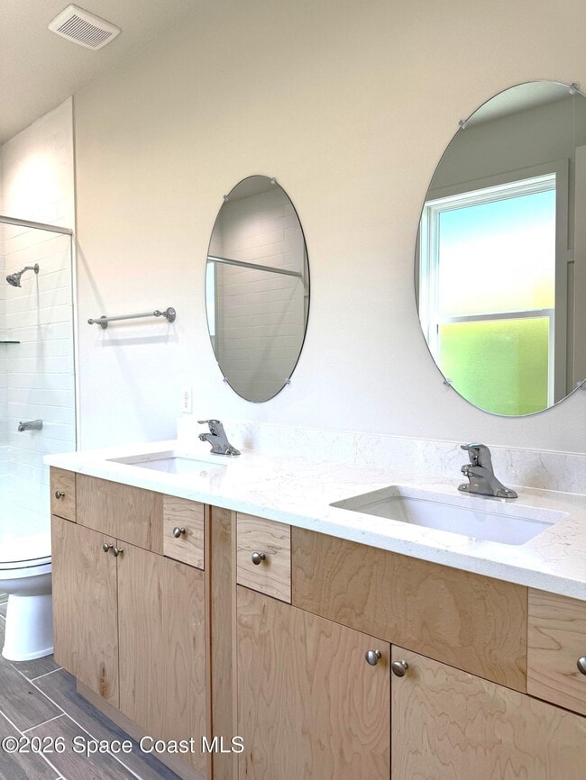 Building Photo - 2851 Edington Dr