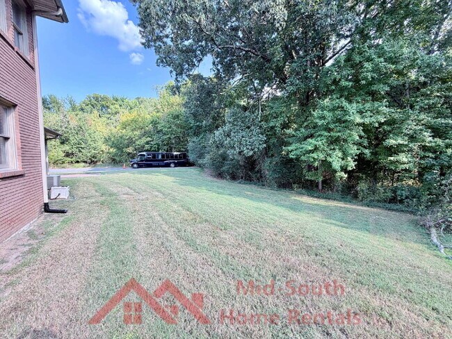 Building Photo - 8971 Meaghan Dr