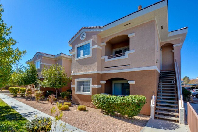 Building Photo - Beautiful 2 BR In Gated 89052 Community