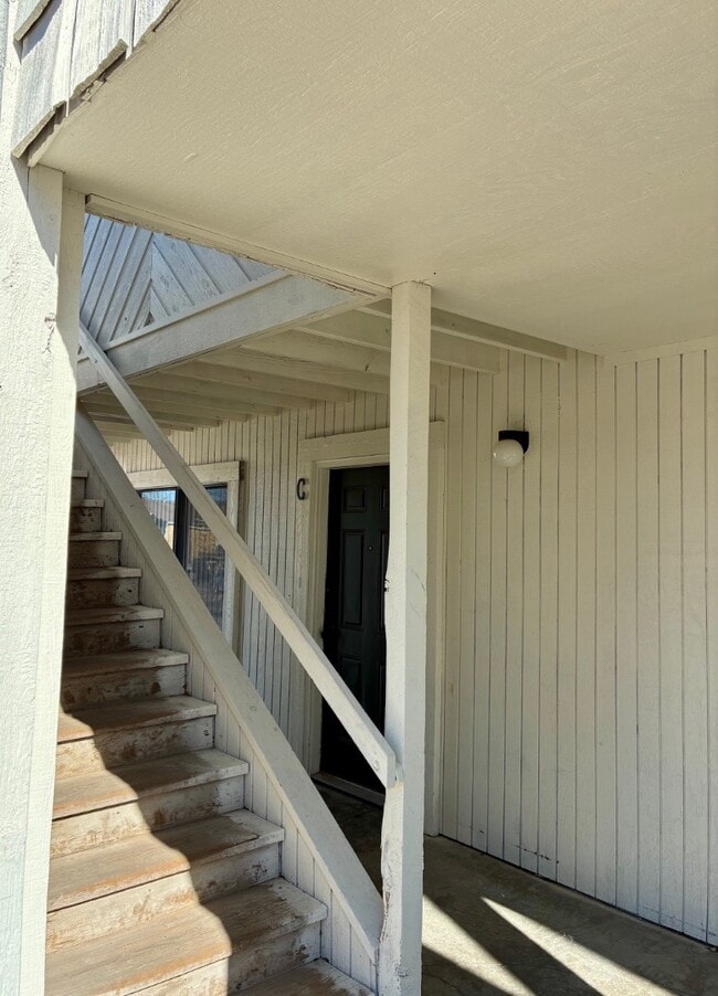 Building Photo - 3408 SW Burnett Rd