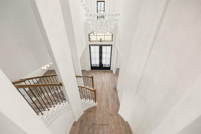Building Photo - 28946 Parker Ridge Dr