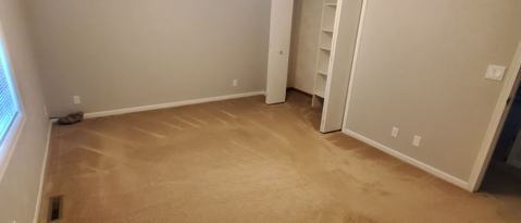 Building Photo - 208 Independence Dr