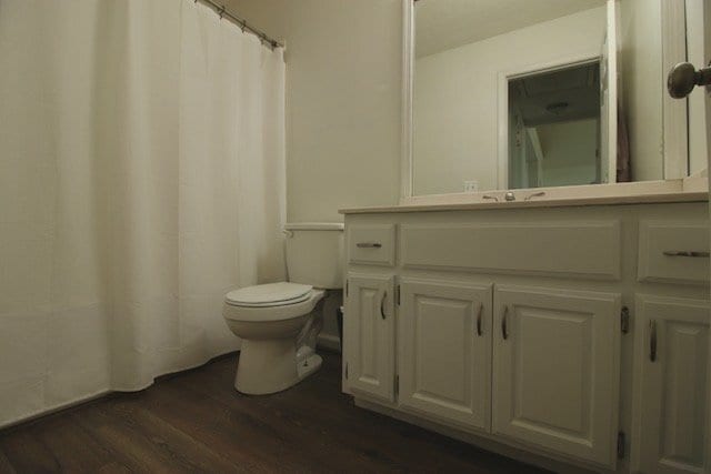 Building Photo - Available September 1st - This Home is Wai...
