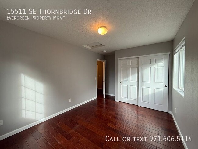 Building Photo - 15511 SE Thornbridge Dr