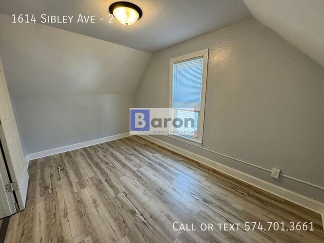 Building Photo - 1614 Sibley Ave