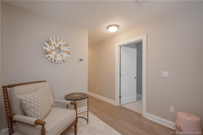 Building Photo - 24 Mill Pond Dr
