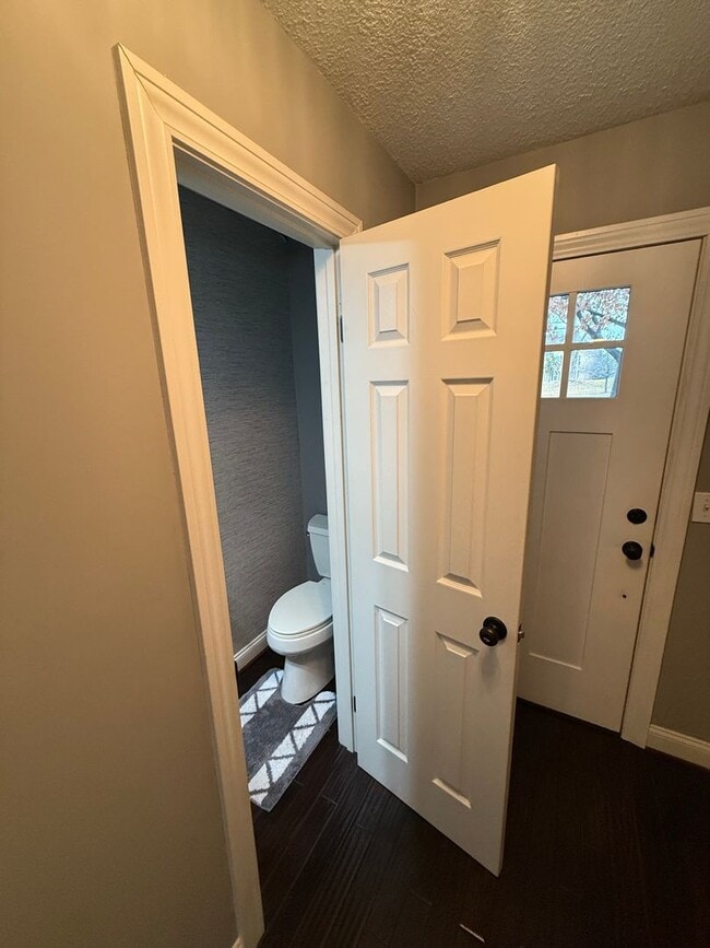 Building Photo - Price Drop!! Overland Park MidTerm or LongTerm Townhome 2/3-Bed, 3.5-Bath w/ GYM!! - Furnished or...