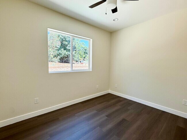 Building Photo - 1522-30 Falda Del Cerro Ct