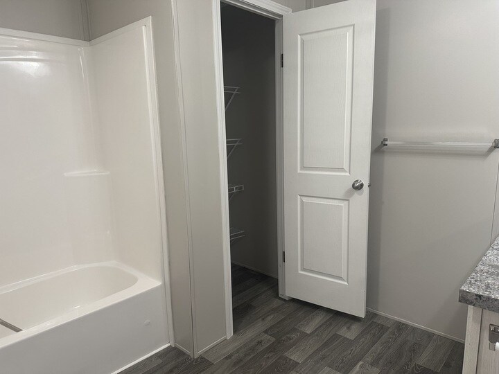 Building Photo - 38041 Chilver Ave