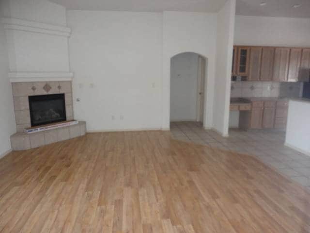 Building Photo - 1136 San Cristo St