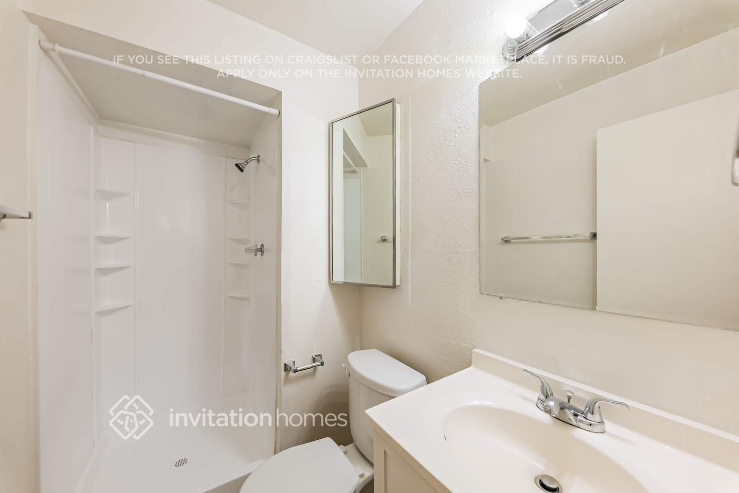Building Photo - 12621 N 37th Dr