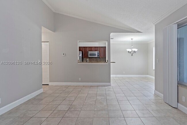 Building Photo - 815 Boynton Beach Blvd