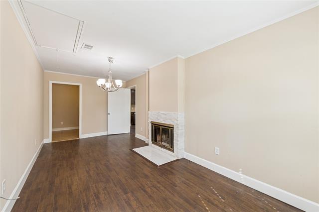 Building Photo - 732 Melrose Dr