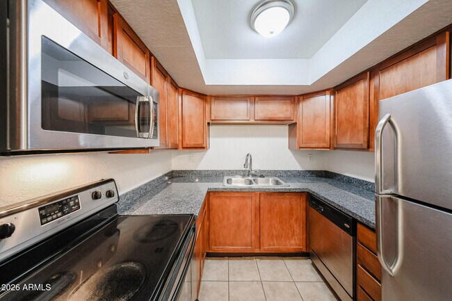 Building Photo - 8250 E Arabian Trail