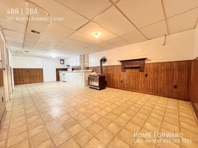 Building Photo - 107 N Robbins Ct