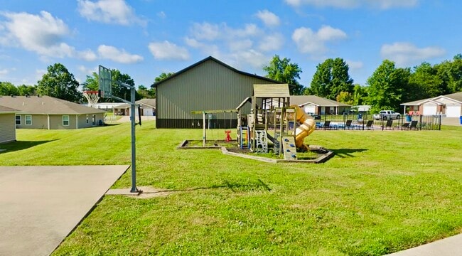 Building Photo - 300 Rylee Cir