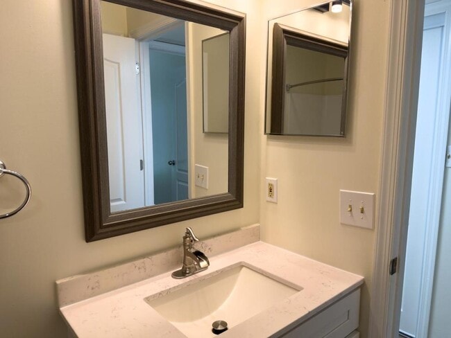 Building Photo - 7276- Sauerkraut Ln