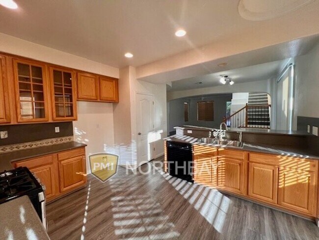 Building Photo - 2396 Hanson Dr