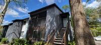 Building Photo - Second Floord, 2 bedroom 1 Bath Condo in A...