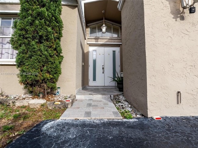 Building Photo - 206 SW 159th Way