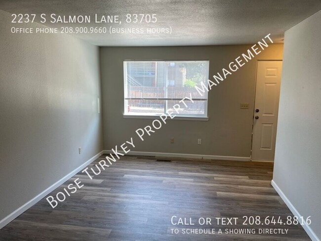 Building Photo - 2237 S Salmon Ln
