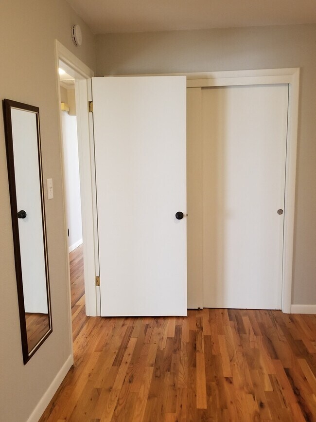 Building Photo - Stunning 4 Bedroom 2 bath in NW Corvallis!